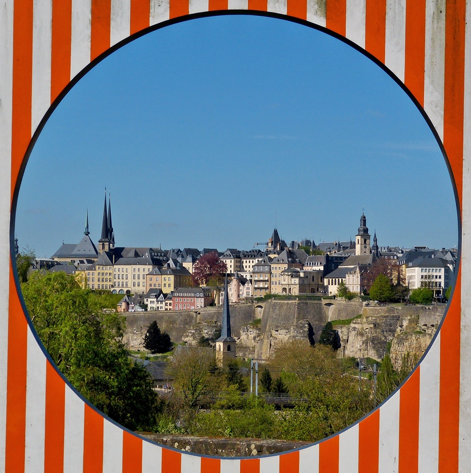 . Durchblick in Luxemburg Stadt. 16.04.2014 (Hans)