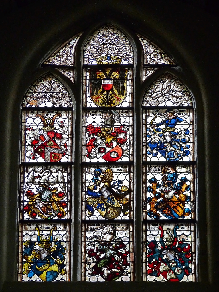 . Ein Fenster der dreischiffigen Hallenkirche im Lbecker Heilig-Geist-Hospital. 20.09.2013 (Jeanny)