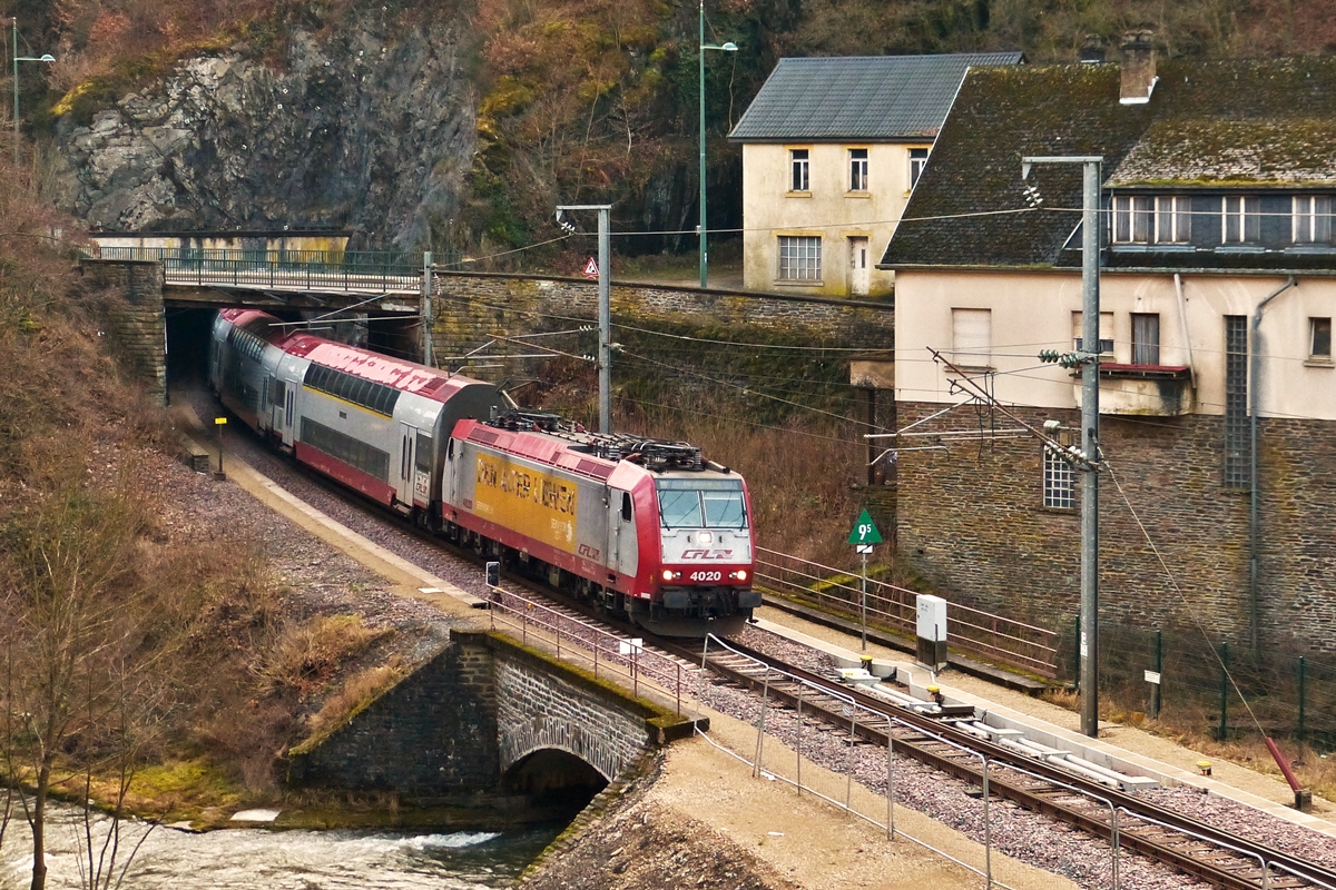 4020 erreicht am 06.02.2020 den Bahnhof von Clervaux. (Hans)