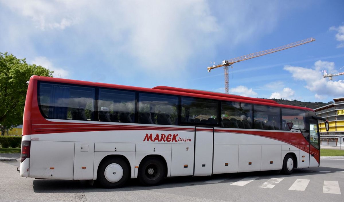 Setra 417 GT-HD von MAREK Reisen aus Niedersterreich in Krems.