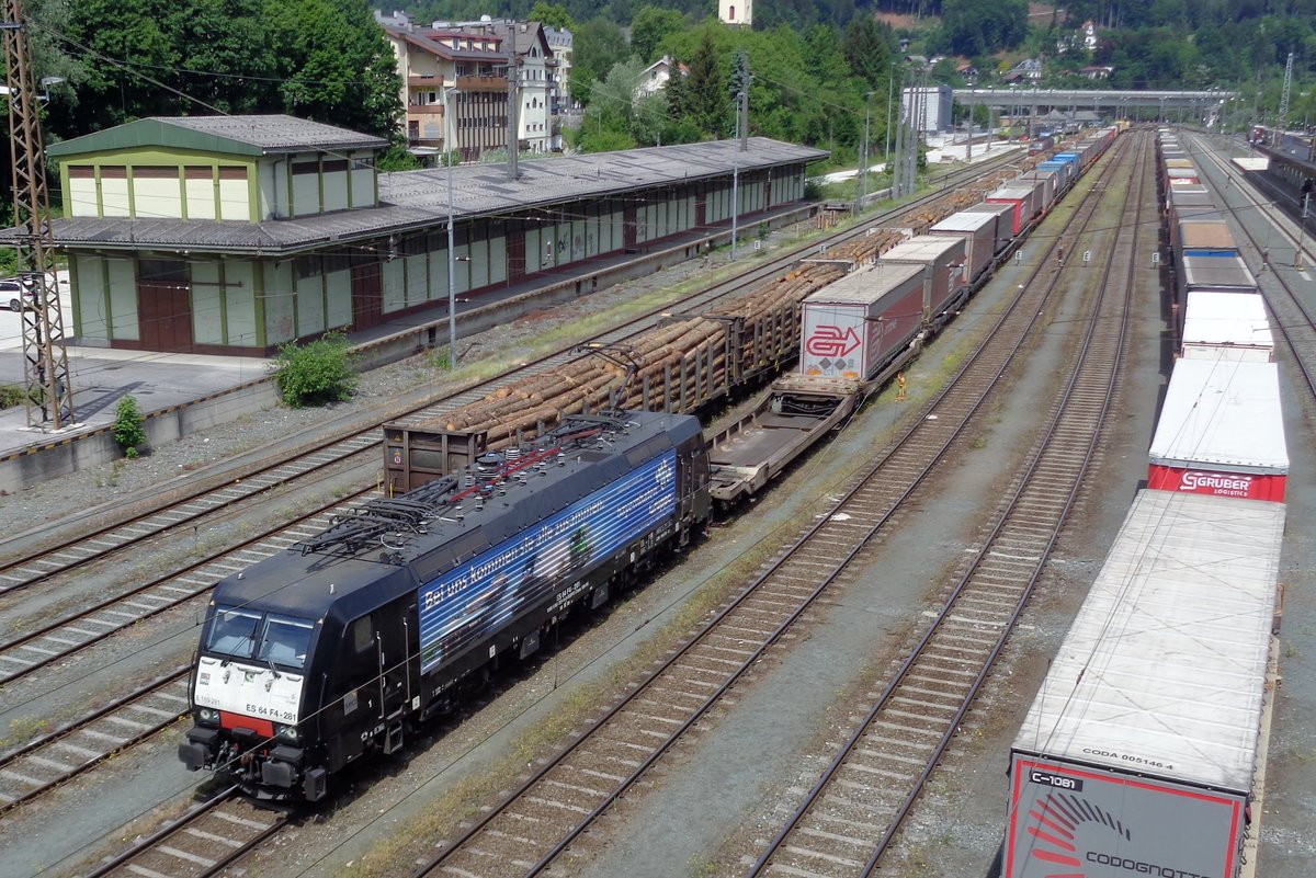 TX Log 189 281 steht am 18 Mai 2018 in Kufstein. 