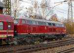  Die RP 215 001-9 (eigentlich 92 80 1225 001-7 D-RPRS) der Railsystems RP GmbH, ex DB 225 001-7, ex DB 215 001-9, am 05.12.2015 als Schublok von dem Dampfsonderzug Mnster - Hagen - Gieen -