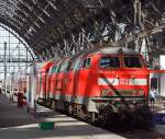 218 429-9 mit Nahverkehrszug steht am 25.05.2012 im Hbf Frankfurt/Main bereit.