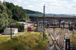 Die DB 232 589-2 (92 80 1232 589-2D-DB) der DB Cargo Deutschland AG, ex DR 132 589-3 ist am 30.07.2021 beim Rangierbahnhof Kreuztal abgestellt.