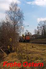 Diverses/255878/mit-diesem-bild-wuensche-ich-euch Mit diesem Bild wnsche ich Euch allen, Frohe Ostern.

Den Strauch mit den tollen Moos-Ostereiern habe ich so nicht gemacht, sondern nur am 28.03.2013 gesehen und abgelichtet (Dank an den unbekannten Ersteller).

Hinten beim Lokschuppen der KSW (Kreisbahn Siegen-Wittgenstein) in Herdorf steht deren Lok 42 (eine MaK 1700 BB) mit einem Gterzug, zur Zeit ist Mittagspause.