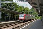 CFL 4018 fährt mit ihrem Zug, aus Richtung Dommeldingen kommend in den Bahnhof Pfaffenthal – Kirchberg ein.