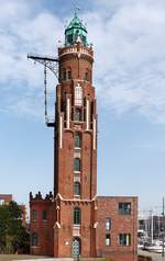 . Etwas schief, trotzdem wunderschn. Der Simon-Loschen-Leuchtturm in Bremerhaven. 08.04.2018 (Jeanny)