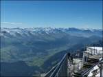 Komm rauf, kannst runterschauen. Oben am Sntis (2502 m). 14.09.2012 (Hans)