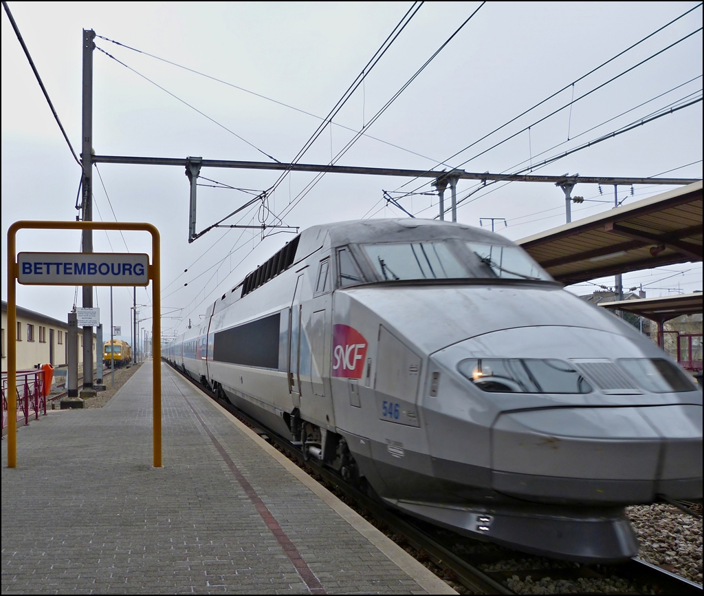 . Nicht umsonst bezeichnet man den TGV als Hochgeschwindigkeitszug. ;-) 05.04.2013 (Jeanny)