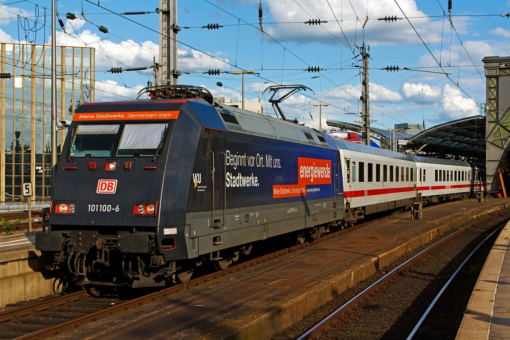 101 100-6 ist am 07.07.2012 mit einem IC in dem Hbf Kln eingefahren.