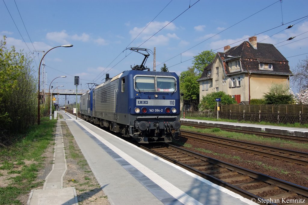 110 (143 084-2) & 101 (143 874-6) RBH als Lz in Priort in Richtung Marquardt unterwegs. 19.04.2011