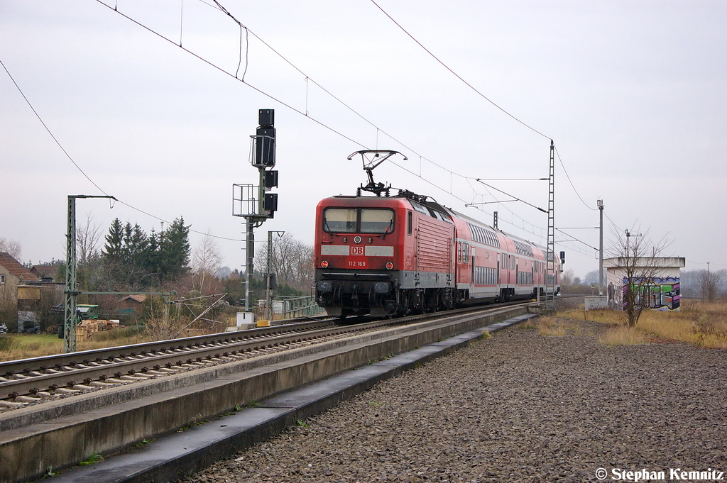 112 169 mit dem RE20 (RE 17708) von Halle(Saale)Hbf nach Uelzen in Stendal(Wahrburg). Netten Gru an den Tf! 23.11.2012