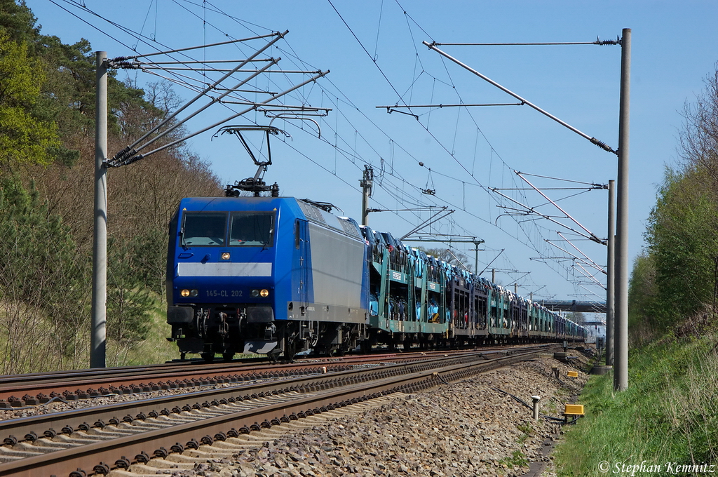 145-CL 202 (145 098-0) Alpha Trains fr Crossrail AG mit einem Fiat Autotransport bei Nennhausen und fuhr in Richtung Rathenow weiter. Netten Gru an den Lokfhrer! 28.04.2012