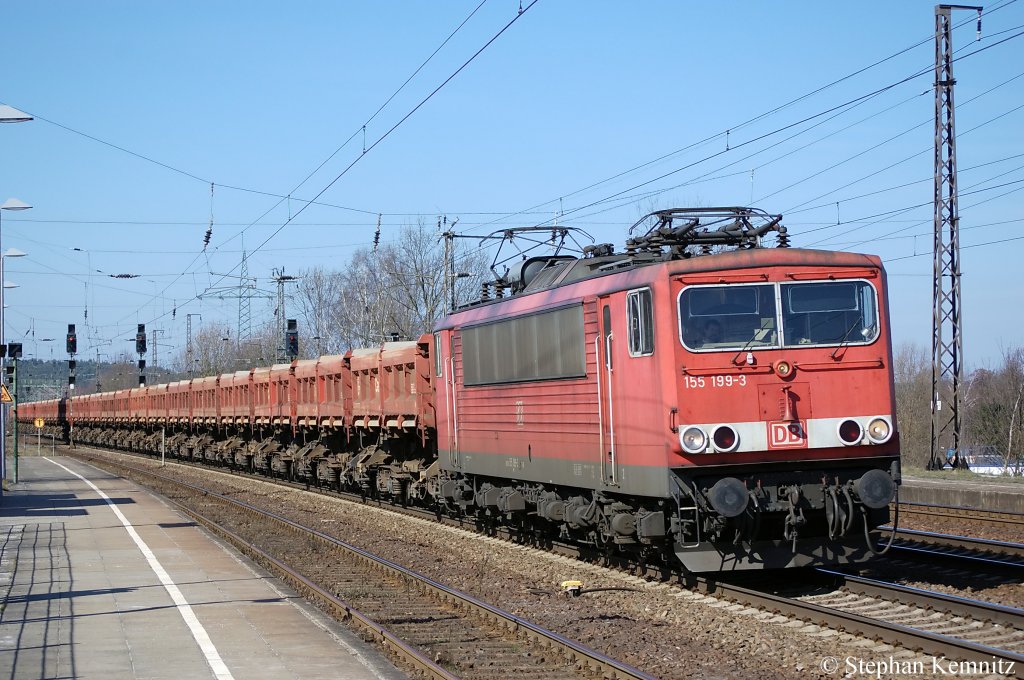 155 199-3 mit Fans Ganzzug in Saarmund. 29.03.2011