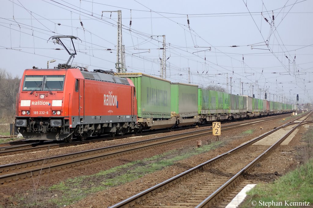 185 232-6 mit dem Hangartner G�terzug in Priort in Richtung Marquardt unterwegs. 05.04.2011