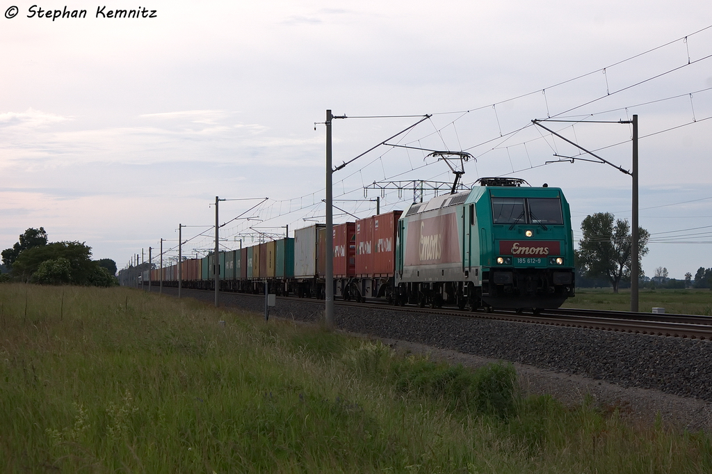 185 612-9 PBG - Preussen Bahn GmbH mit einem Containerzug in Vietznitz und fuhr in Richtung Nauen weiter. Netten Gru an den Tf! 17.06.2013