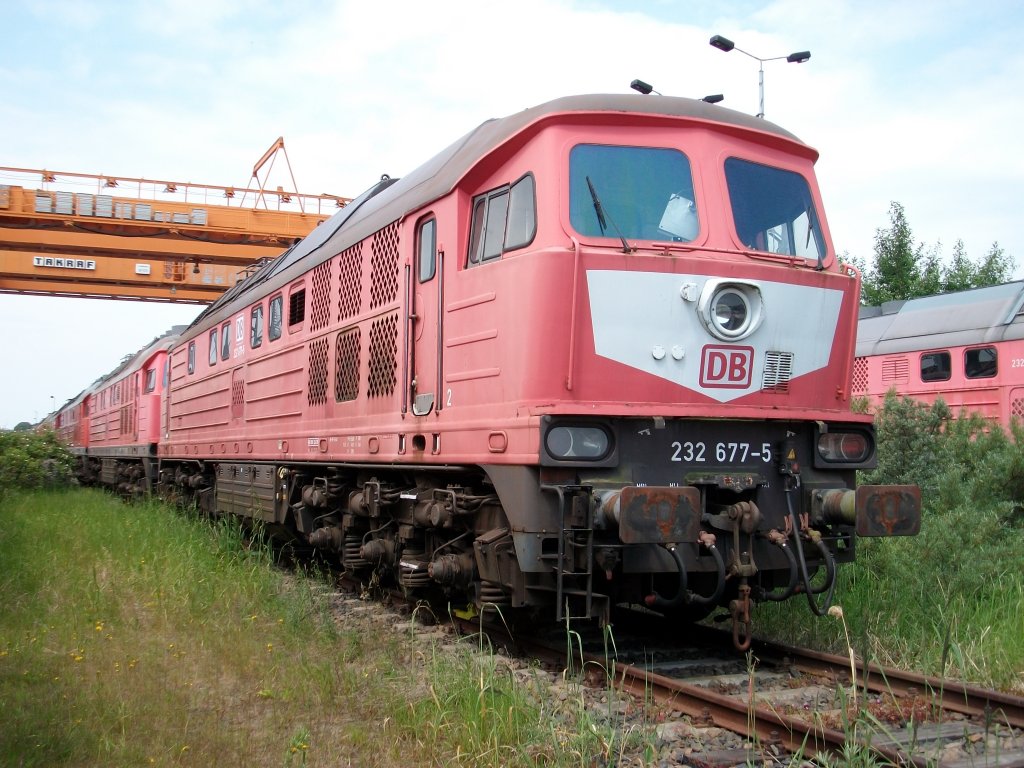 232 677 zhlt mit zu den z-gestellten Ludmilas von Mukran.