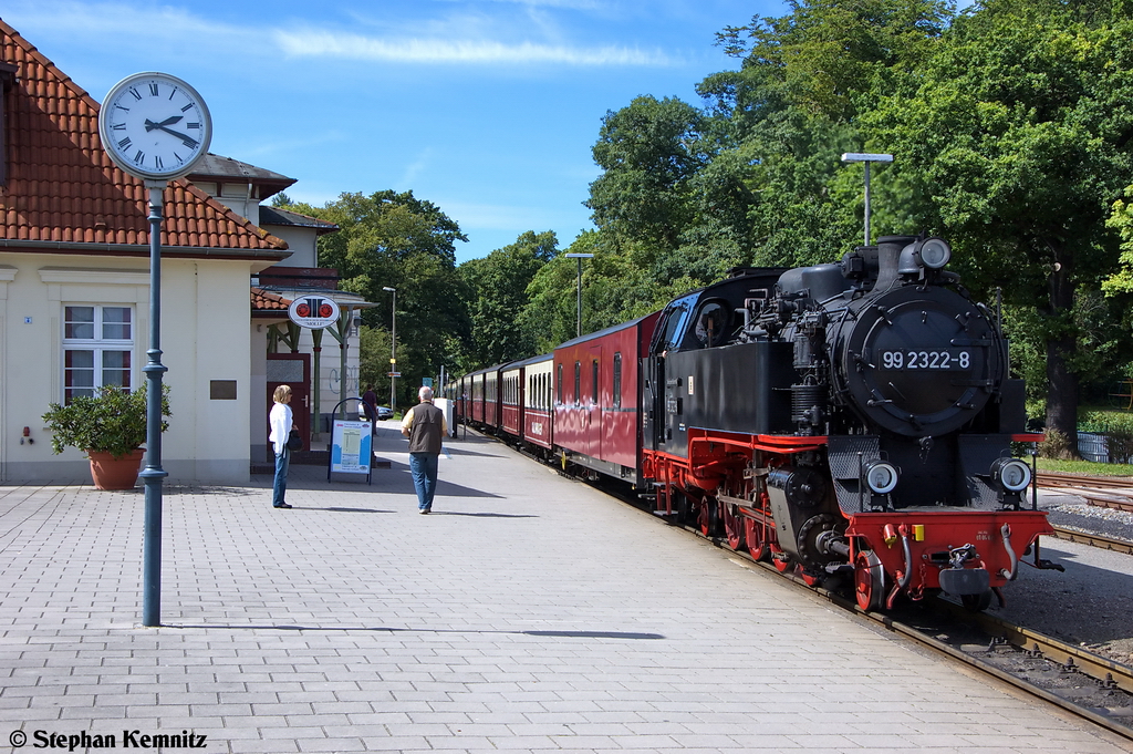 99 2322-8 Mecklenburgische B�derbahn Molli mit der (MBB14625) von Ostseebad K�hlungsborn West nach Bad Doberan, bei der Einfahrt in Bad Doberan. 11.08.2012 