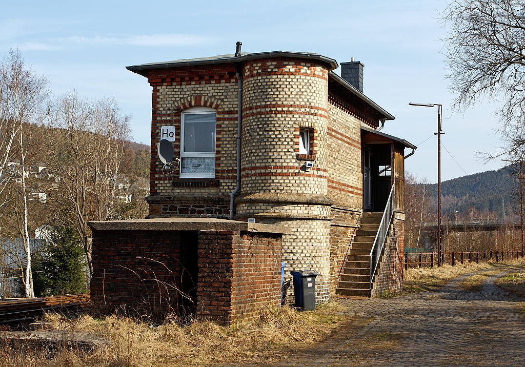 Das Stellwerk Herdorf Ost (Ho) am 17.03.2012.