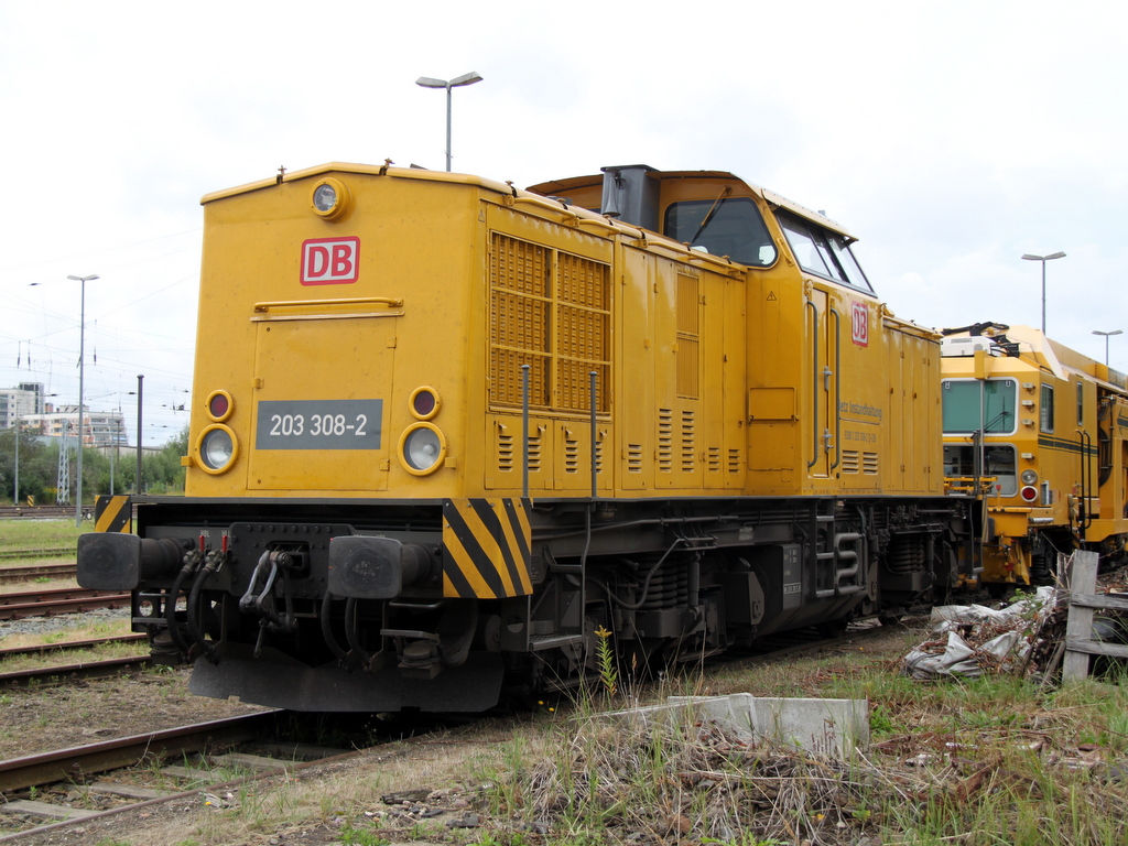 DB-Netz 203 308-2 abgetellt in Hhe Rostock Hbf.31.08.2012