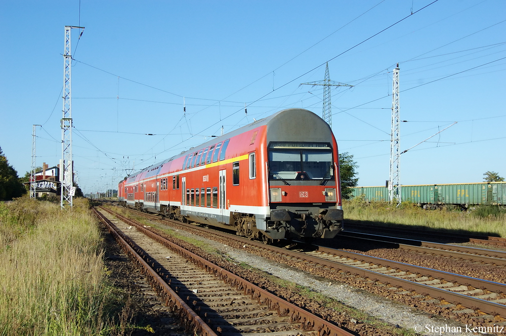 Die RB20 (RB 28743) von Hennigsdorf (b Berlin) nach Potsdam Hbf in Satzkorn. 30.09.2011