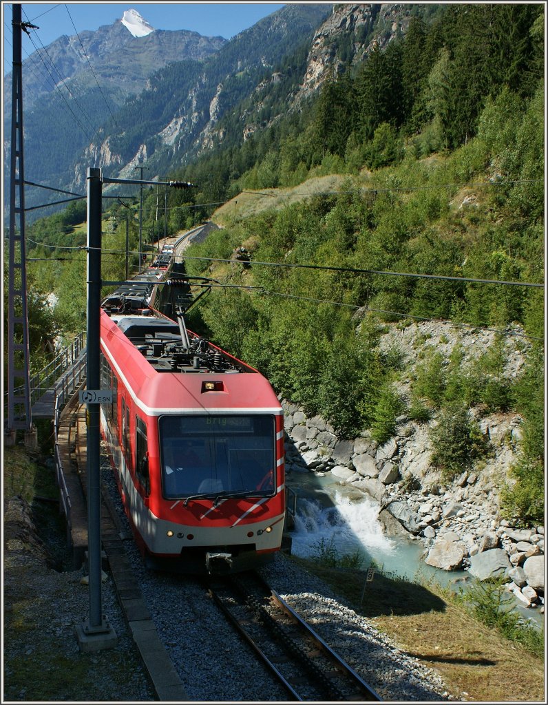 Ein Komet auf der Fahrt nach Brig, kurz nach St.Niklaus.
(11.08.2012)