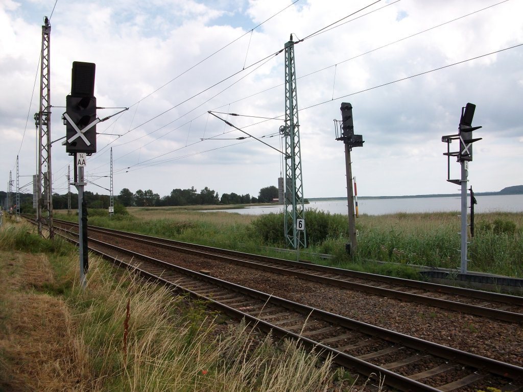 Einfahrsignal  A  und die neuen Einfahrsignale von Lietzow. 