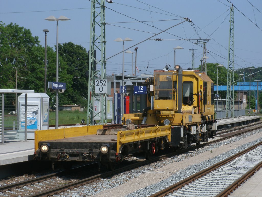 Gleisarbeitsfahrzeug(GAF),am 31.Mai 2011,unterwegs in Bergen/Rgen.