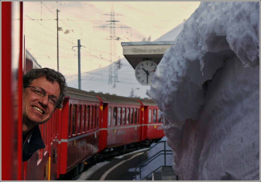  Hallo ,Stefan freut sich auf den Halt am Bernina Hospizia!
(20.036.2009)