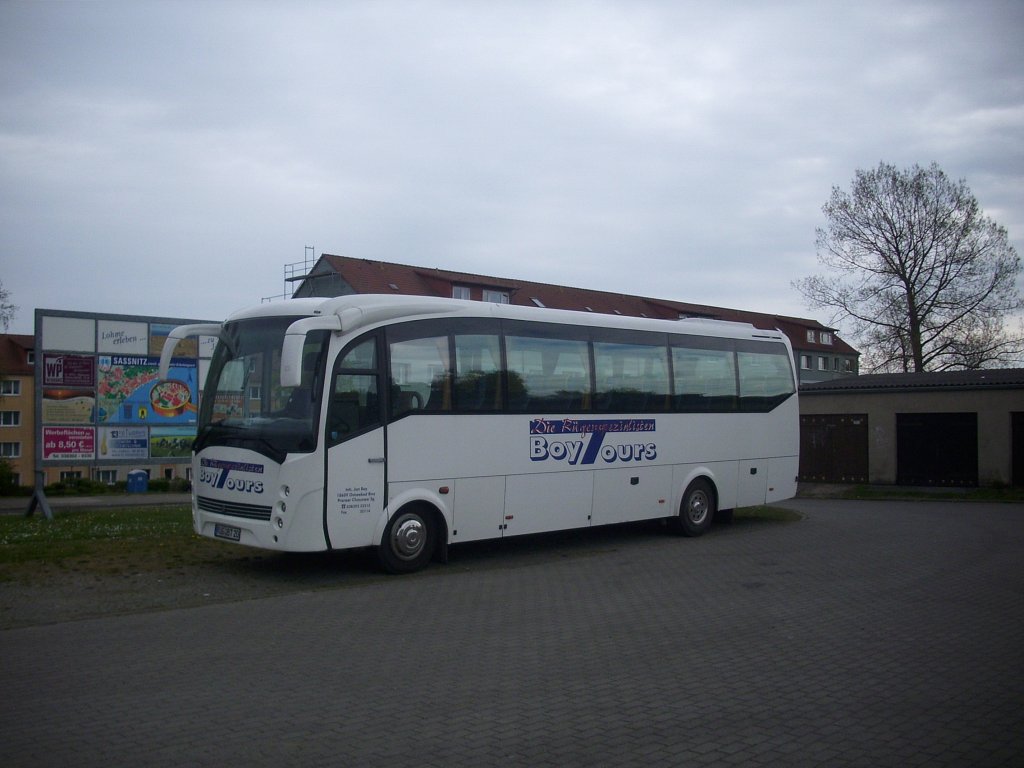 Mercedes Sundancer von BoyTours aus Deutschland in Sassnitz.