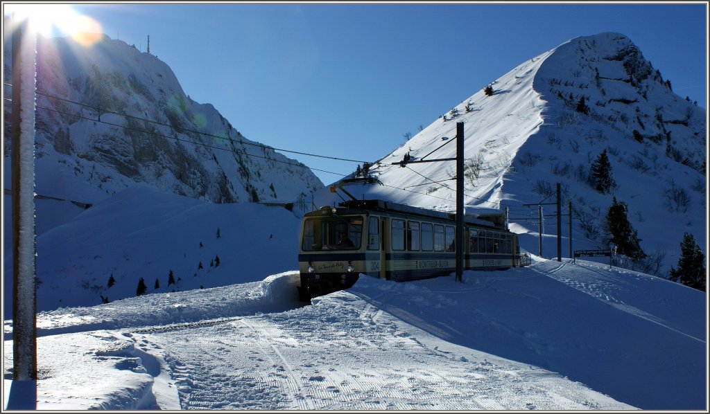 Mitten in Eis und Schnee bei Jaman (1740 m..M)
(12.01.2012)