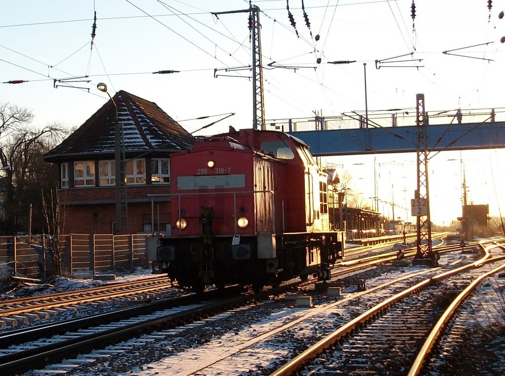Nach getaner Arbeit verlie� 298 318 am 27.Januar 2011 den Bahnhof Bergen/R�gen nach Mukran.