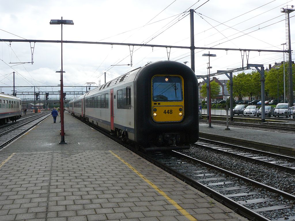 NMBS TW 448 Typ MS 96. Tournai (Doornik) 11-05-2013.

NMBS treinstel type MS 96 nummer 448. Tournai (Doornik) 11-05-2013.