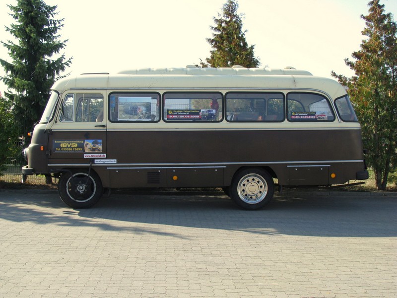 Omnibus ROBUR LO 3000 beim 6. gro�e TATRA-Treffen Seehausen/Altmark [20.09.2009]