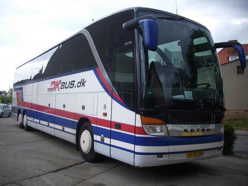 Setra 417 HDH von DK-Bus aus D�nemark im Stadthafen Sassnitz.