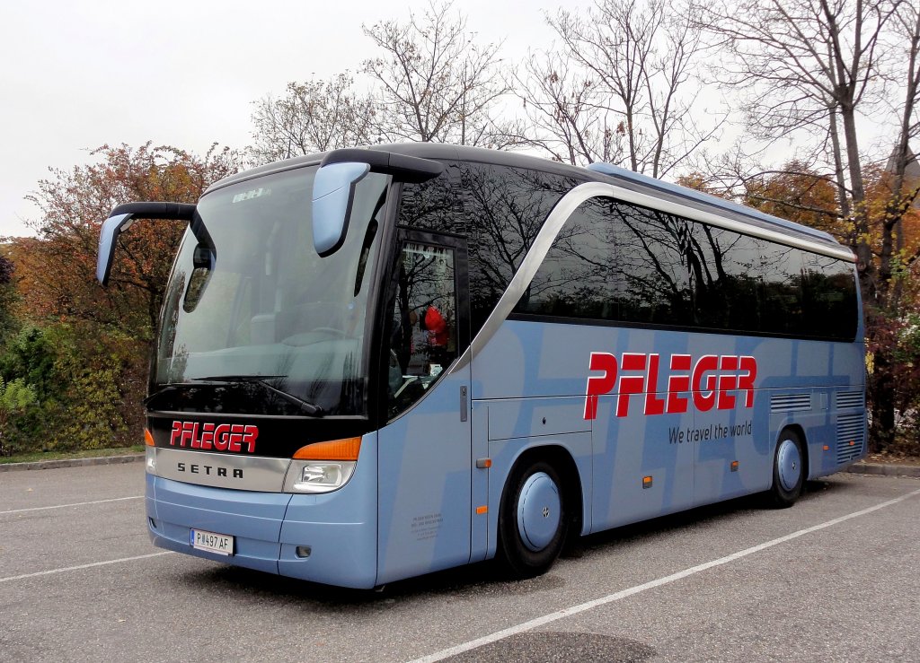 SETRA S411 HD von PFLEGER Reisen aus Nieder�sterreich im Oktober 2012 in Krems.