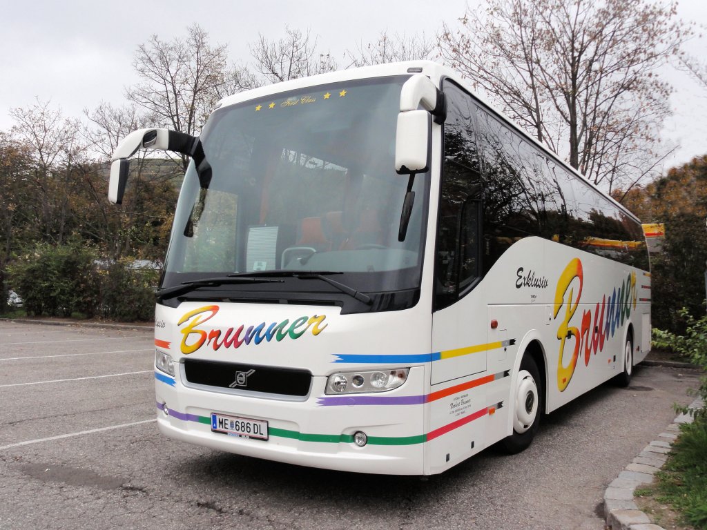 VOLVO 9700 von BRUNNER Reisen aus Niedersterreich im Oktober 2012 in Krems.