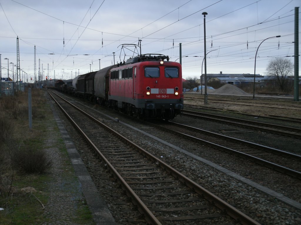 Zur Freude fhrte der Einsatzplan fr 140 043 am 09.Februar 2011 nach Rgen,als die Lok durch Bergen/Rgen fuhr.