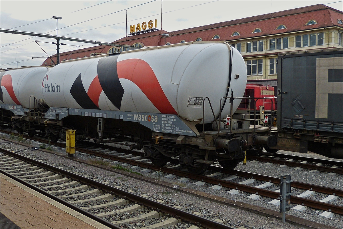 . Holcim Keeselwagen aufgenommen im Bahnhof von Singen.  08.09.2017