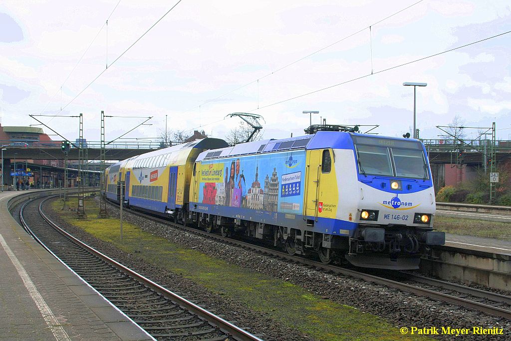 03/02/2015:
metronom 146 502  Lüneburg  mit RE3 in Hamburg-Harburg bei Ausfahrt Richtung Uelzen
