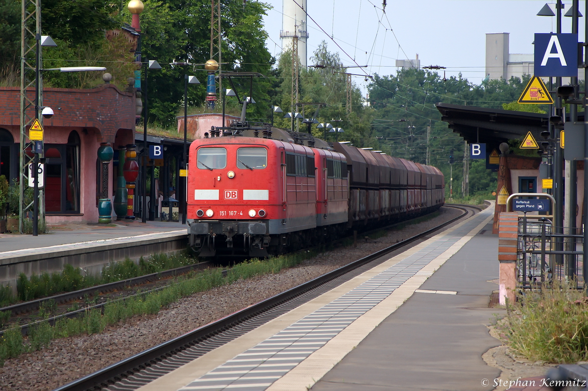 151 167-4 & 151 036-1 DB Schenker Rail Deutschland AG mit einem Erzzug in Uelzen und fuhren in Richtung Celle weiter. 29.07.2014