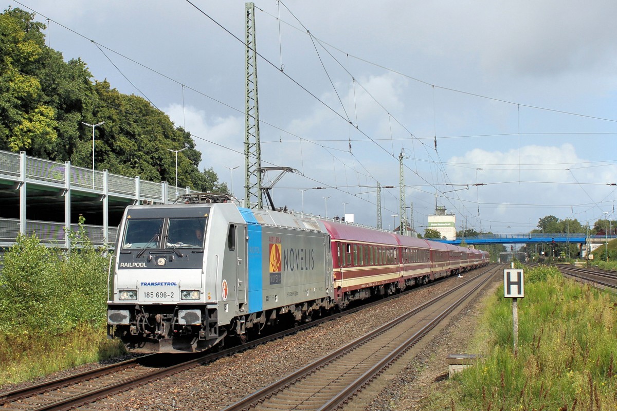 185 696-2 mit einen Sonderzug am 06.09.2015 in Tostedt.