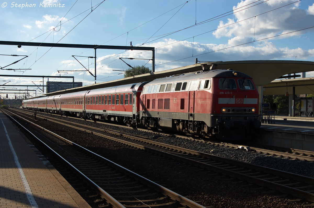 218 413-3 mit dem IC 18648  Stammstrecken-Shuttle  von Hannover Hbf nach Berlin Ostbahnhof im Wolfsburger Hbf. Hinten befand sich wie immer bisher die 218 465-3. 28.09.2013