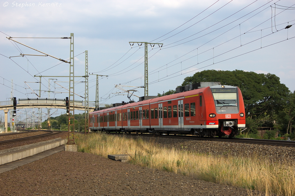 425 589-9 fr DB-Regio Mittelhessen-Express ist momentan fr die Elbe-Saale-Bahn im Einsatz und war hier als RB29 (RB 17574) von Stendal nach Salzwedel unterwegs gewesen. 15.08.2013  