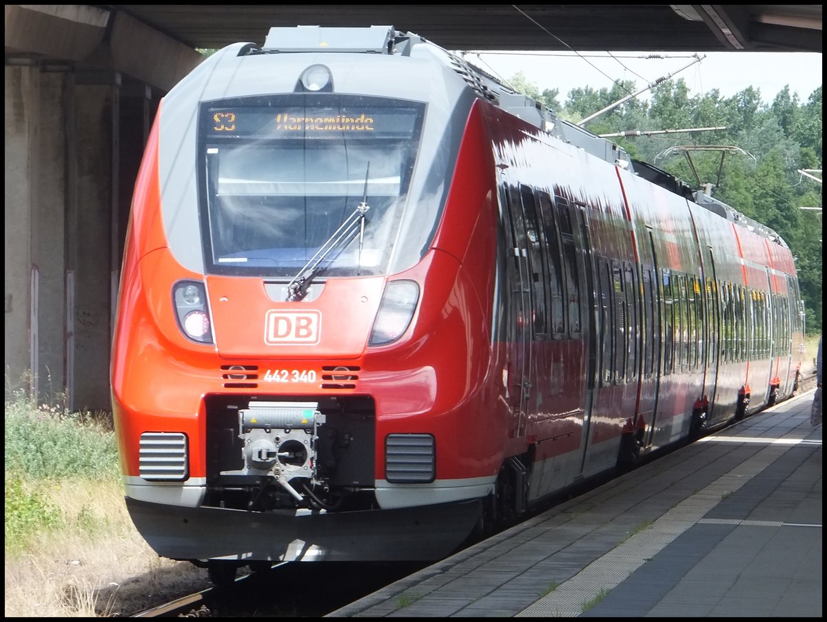 442 340 als S3 nach Warnemünde in Rostock Lütten-Klein am 02.07.2014