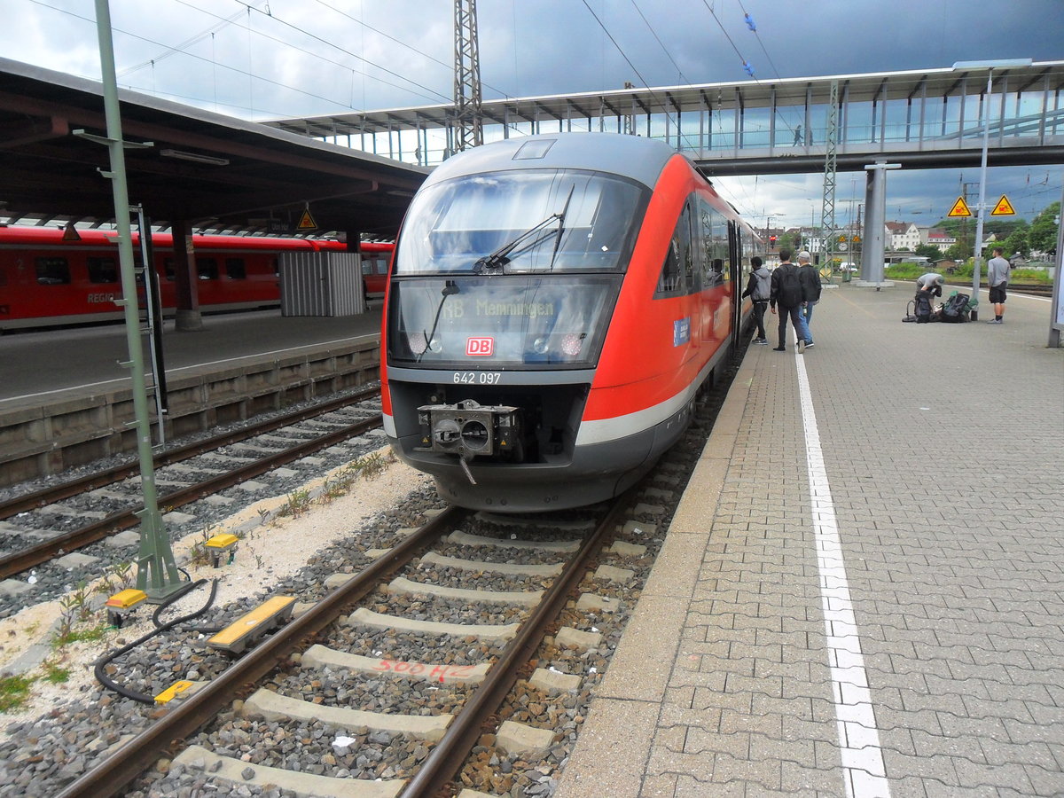 642 097 als Rb von Ulm nach Memmingen in Ulm.