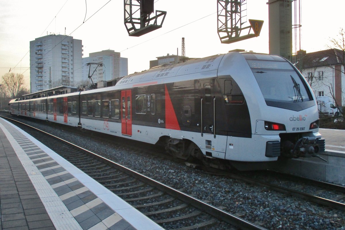 Abellio ET25-2307 steht am 30 Jänner 2018 in Wesel. 