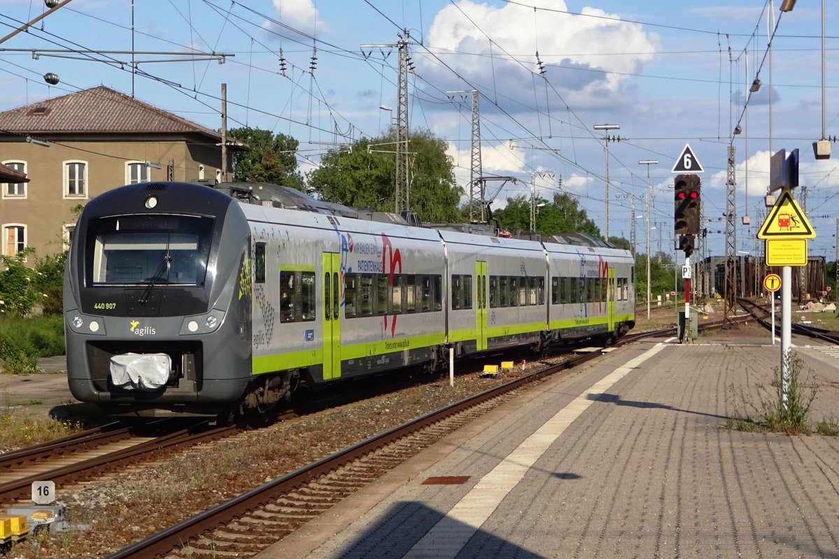 Agilis 440 907 verlässt Donauwörth am 31 Mai 2019. 