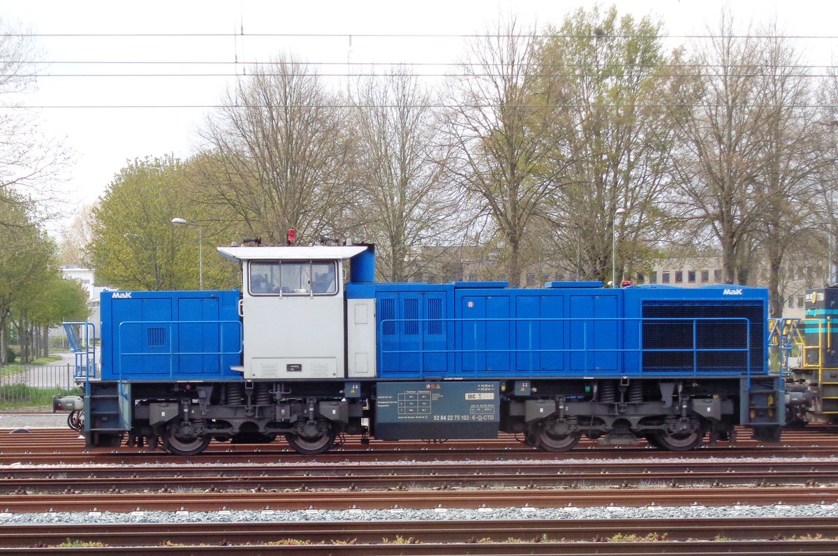 Alpha Trains 275 102 steht am 13 April 2019 in Sittard.