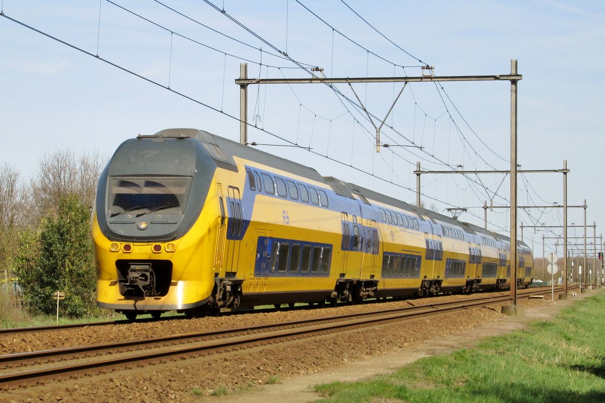 Am 13 April 2015 passiert NS 8641 Alverna.